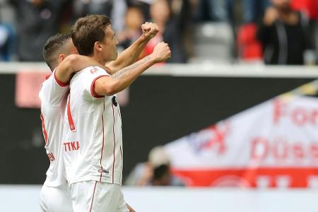3:2 im Spitzenspiel: Düsseldorf bleibt Tabellenführer