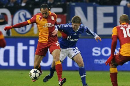 Debüt am 12. März 2013 für Schalke gegen Galatasaray (2:3)