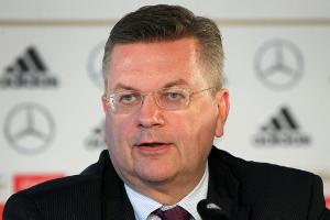 Grindel ehrt Ehrenamtler: "Das gehört zur Anerkennungskultur"