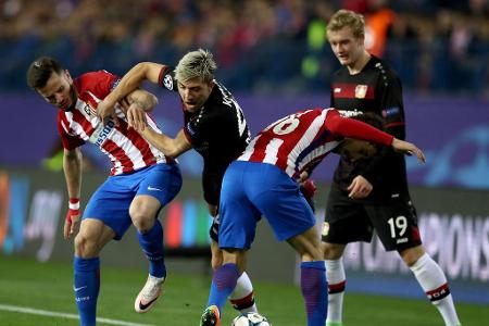 Die Werkself überstand zwar die Gruppenphase der Champions League, bekam dann aber von Atlético Madrid die Grenzen aufgezeig...