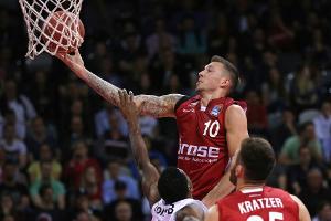 Verpflichtungen in Boston: Theis reist vom Basketball-Supercup ab
