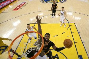NBA: Superstars Irving und Thomas tauschen die Teams