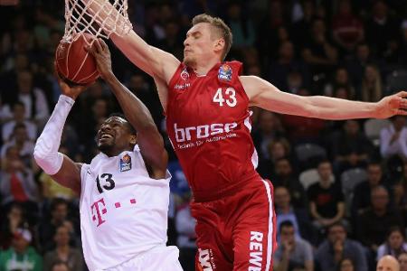 Basketball: Bamberger Radosevic erhält deutschen Pass Basketball: Bamberger Radosevic erhält deutschen Pass