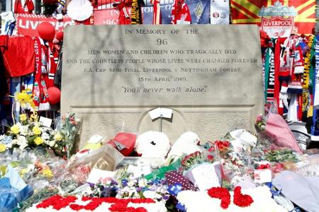 Hillsborough-Katastrophe: Prozessauftakt vertagt Hillsborough-Katastrophe: Prozessauftakt vertagt