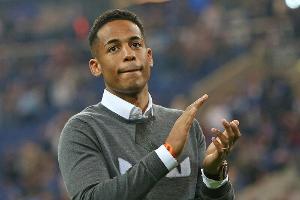 VfB Stuttgart verpflichtet Aogo  