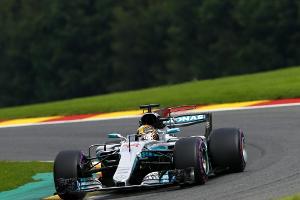 Formel 1: Hamilton egalisiert Schumacher-Rekord - Vettel Zweiter im Qualifying