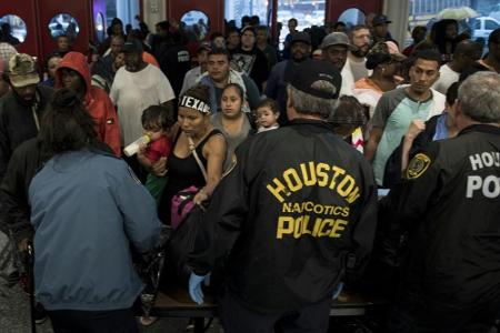 Hurrikan Harvey: Rockets und Astros spenden jeweils vier Millionen Dollar Hurrikan Harvey: Rockets und Astros spenden jeweils vier Millionen Dollar