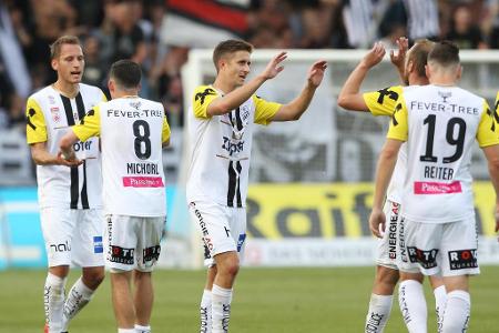 Doğan Erdoğan (10./Freistoß) und Maximilian Ullmann (34.) trafen für die Hausherren, bei denen LASK-Keeper Pavao Pervan den ... Doğan Erdoğan (10./Freistoß) und Maximilian Ullmann (34.) trafen für die Hausherren, bei denen LASK-Keeper Pavao Pervan den ...