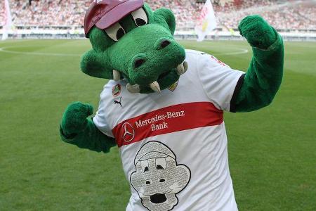 Der VfB Stuttgart begeht mit dem 'Fritzle-Sondertrikot' den 25. Geburtstags seines Maskottchens. Getragen wird das Leibchen ...