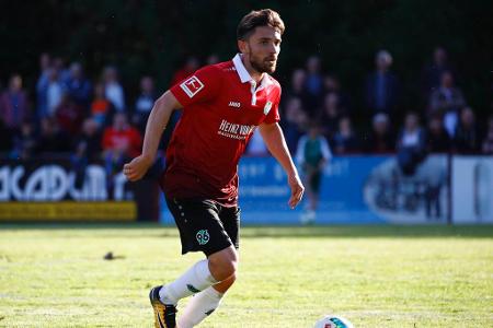 Bei Borussia Mönchengladbach kam Julian Korb nicht über einen Platz auf der Reservebank hinaus. In Hannover gehört der 25-Jä...