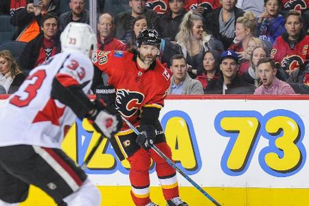 Flames gehen bei Jagrs Heimpremiere unter Flames gehen bei Jagrs Heimpremiere unter