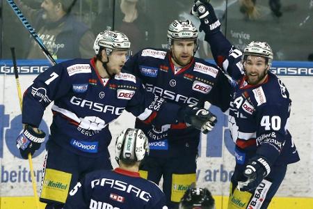 Meister München siegt - Mannheim gewinnt Spitzenspiel in Berlin Meister München siegt - Mannheim gewinnt Spitzenspiel in Berlin