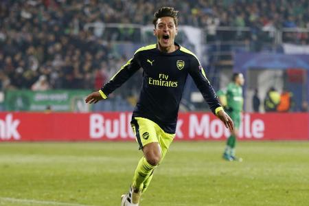 England: Özil rettet Wengers Geburtstag - Klopps Reds gehen unter