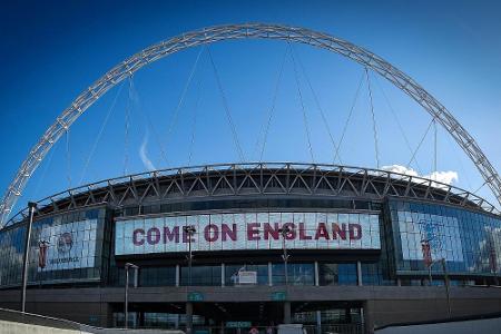 Leere Plätze in Wembley: Politiker wollen mehr Tickets verschenken