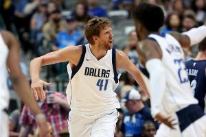 NBA: Erster Sieg für Dallas und Nowitzki