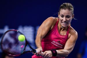 Nach schwacher Saison: Kerber kündigt "neue Wege" an