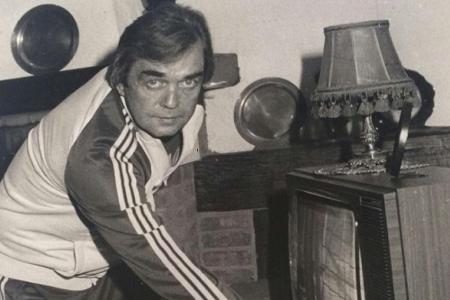 In Memoriam Ernst Happel: Kaffeehaus-Talk mit Netzer und Herzog live bei Facebook In Memoriam Ernst Happel: Kaffeehaus-Talk mit Netzer und Herzog live bei Facebook