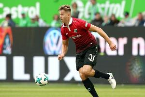 Hannover 96: Knieprellung bei Anton
