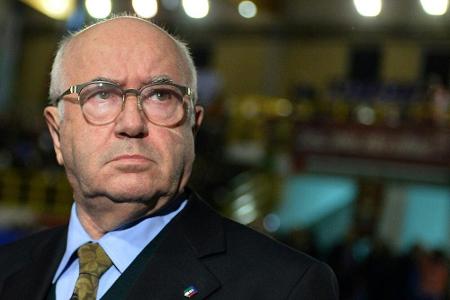 Italiens Verbandschef Tavecchio zurückgetreten