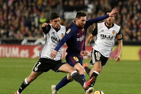 Barca rettet Remis im Topspiel in Valencia