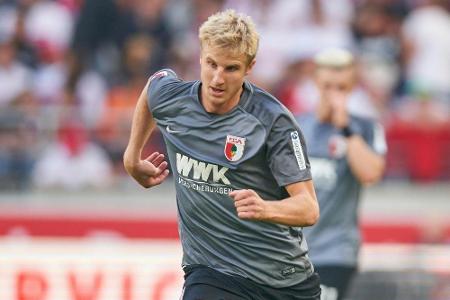 FC Augsburg: 7,9 Millionen Euro Gewinn - Hinteregger verlängert bis 2021