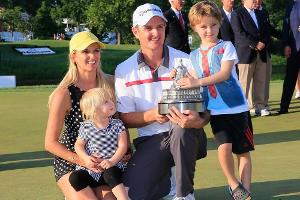 Ehefrau als Caddy: Golfprofi Rose feiert Hochzeitstag