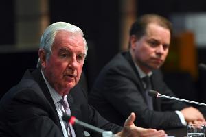WADA-Präsident Reedie wehrt sich gegen Vorwürfe - "nicht politisch aufgeladen"