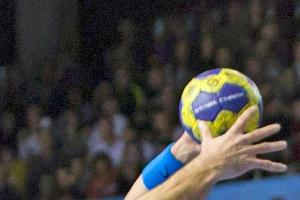 Handball: Füchse Berlin neuer Spitzenreiter - Kiel gewinnt Nordderby