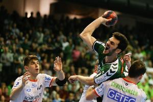 Handball: Löwen souverän, Verfolger lassen Punkte liegen