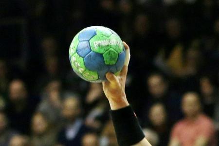 Handball: Löwen behaupten Tabellenführung im Topspiel, Füchse neuer Zweiter Handball: Löwen behaupten Tabellenführung im Topspiel, Füchse neuer Zweiter