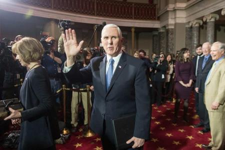 Vizepräsident Pence führt US-Delegation in Pyeongchang an Vizepräsident Pence führt US-Delegation in Pyeongchang an