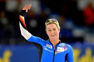 Fahnenträgerin in Pyeongchang: Pechstein würde es "gerne machen"