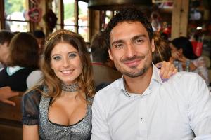 "Wir sind so glücklich": Hummels zum ersten Mal Vater