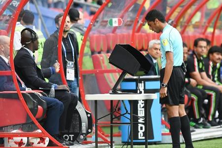 Regelhüter empfehlen Videobeweis-Erlaubnis - WM-Nutzung noch offen Regelhüter empfehlen Videobeweis-Erlaubnis - WM-Nutzung noch offen