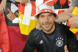 Podolski eröffnet Döner-Restaurant in Köln