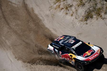 Strafe gestrichen - Sainz kommt Gesamtsieg bei Rallye Dakar näher