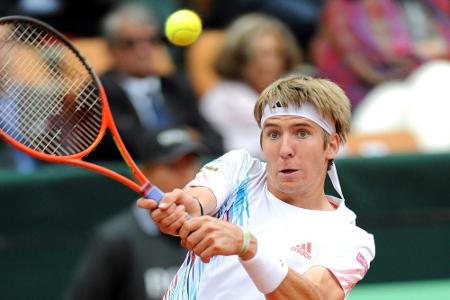 Tennisprofi Stebe am Handgelenk operiert