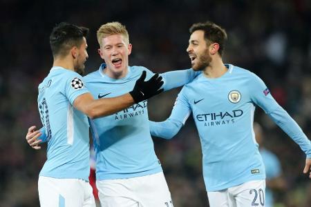 Manchester City mit Doppeltorschütze Gündogan klar auf Viertelfinalkurs Manchester City mit Doppeltorschütze Gündogan klar auf Viertelfinalkurs