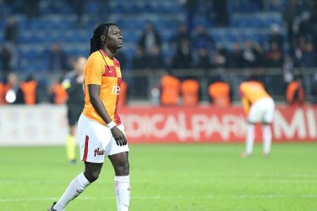 Türkei: Gomis spielt nach Ohnmachtsanfall weiter Türkei: Gomis spielt nach Ohnmachtsanfall weiter