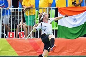Hallen-WM: Deutsche Teams starten mit Kantersiegen