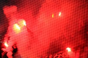 Freiburg will Geldstrafe für Pyrotechnik-Vergehen an Täter weiterleiten