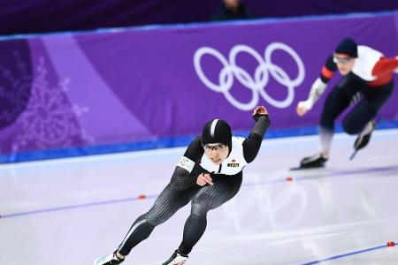 Kodaira gewinnt über 500 m Japans erstes Frauen-Gold im Eisschnelllauf