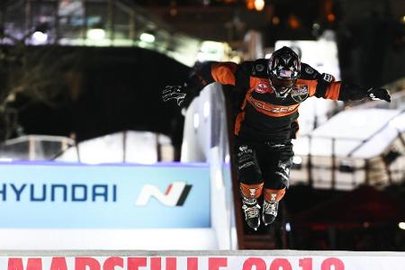 Crashed Ice: Naasz heizt Titelkampf mit Marseille-Sieg an