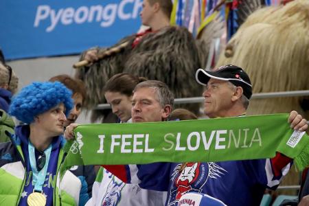 Slowenische Eishockey-Fans fiebern nicht nur der Goldmedaille entgegen.