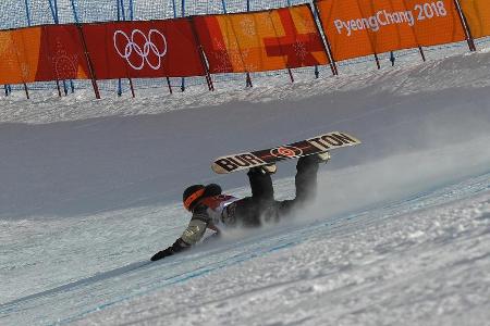 Ob dieser Sturz den Witterungsbedingungen geschuldet ist, ist nicht überliefert. Der Kanadier Mark McMorris dürfte sich aber...