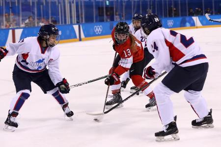 Das aus Nord- und Südkoreanern bestehende Eishockey-Team der Damen ging zum Auftakt 0:8 gegen die Schwiez unter.