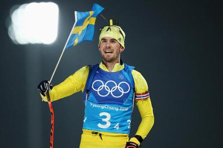 Schweden setzt seine überraschende Erfolgsgeschichte im Biathlon fort. Nach Hanna Öberg im Damen-Einzel holt Frederik Lindst...