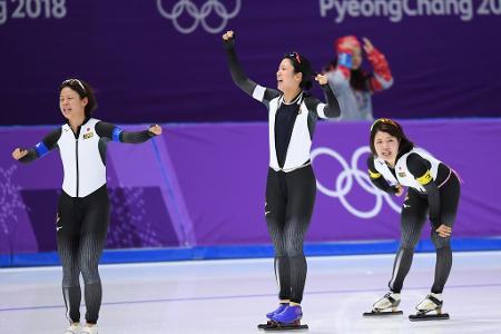 Durchaus überraschend sichert sich das japanische Trio um Miho Takagi, Ayano Sato und Nana Tagaki in der Teamverfolgung die ...