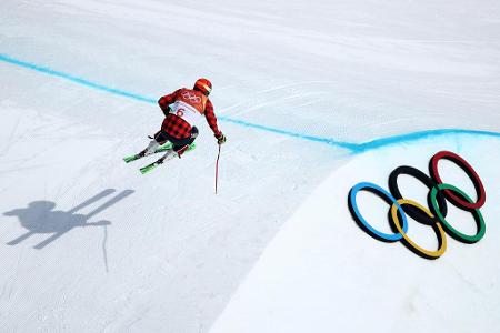 In einer von Stürzen geprägten Skicross-Konkurrenz behält der Kanadier Brady Leman am Ende die Oberhand. Der 31-Jährige verw...