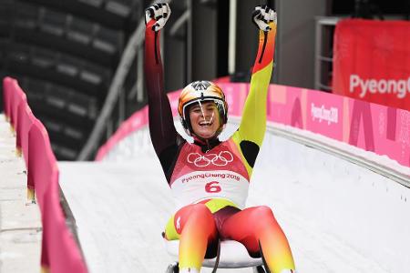 Die 30-jährige Geisenberger hat am Dienstag die dritte Rodel-Goldmedaille ihrer Karriere gewonnen und ist damit zur erfolgre...